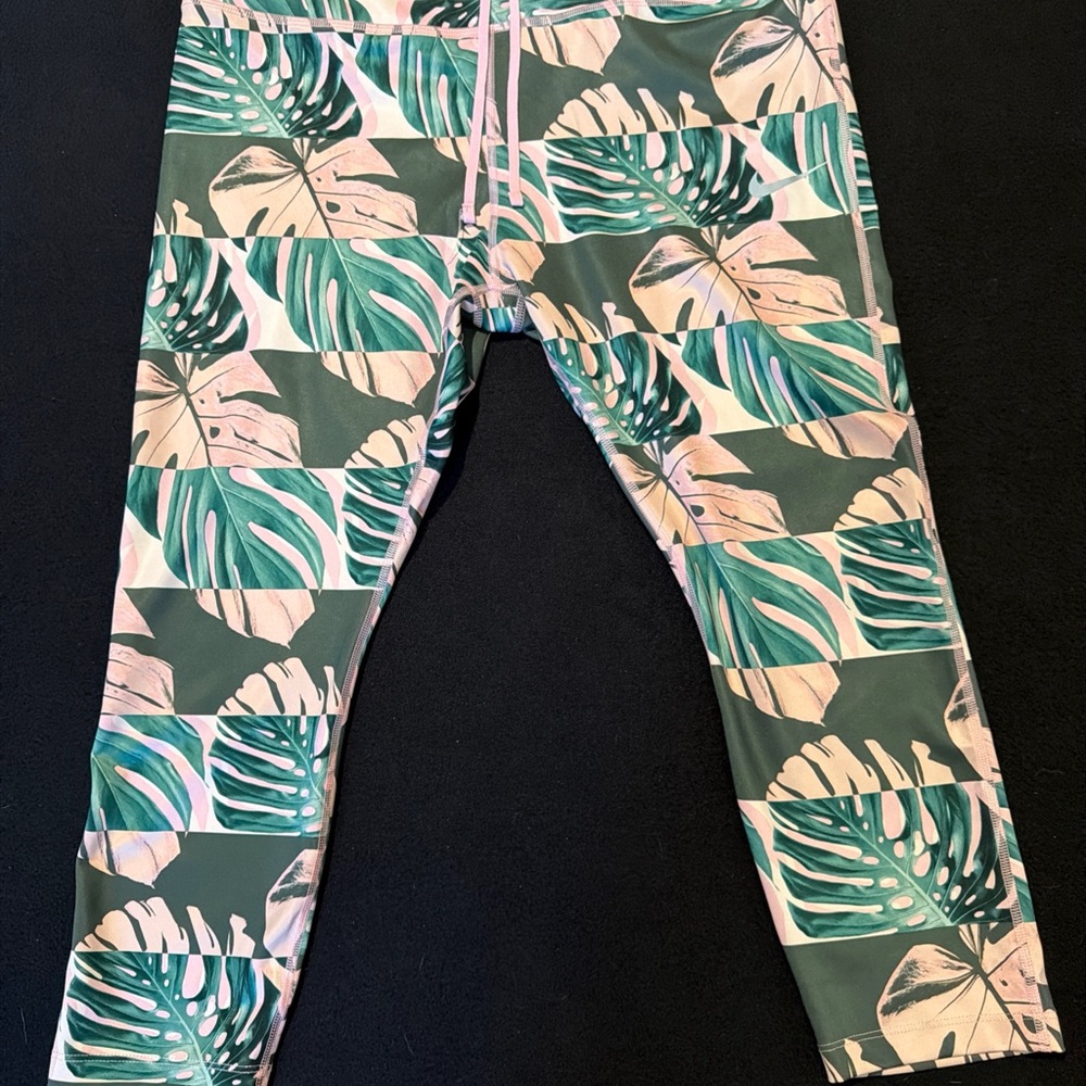Nike dri fit size leggings yoga‎ Capri pants green/pink Women's Size XXL